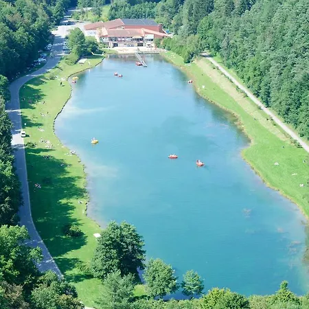 Parque de Campismo Camping Colline De Rabais
