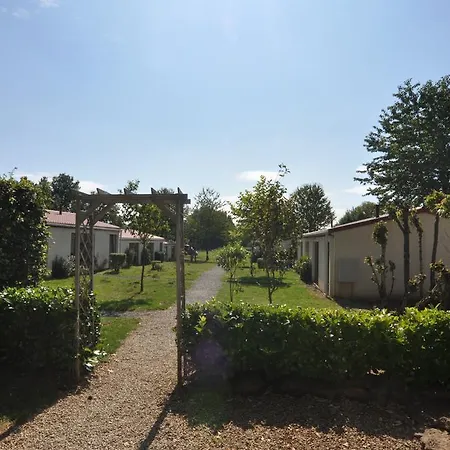 Camping Colline De Rabais Parque de Campismo 4*