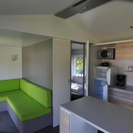 Camping Colline De Rabais Parque de Campismo 4*