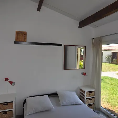 Camping Colline De Rabais Parque de Campismo