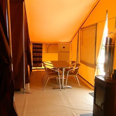 Camping Colline De Rabais Campsite 4*